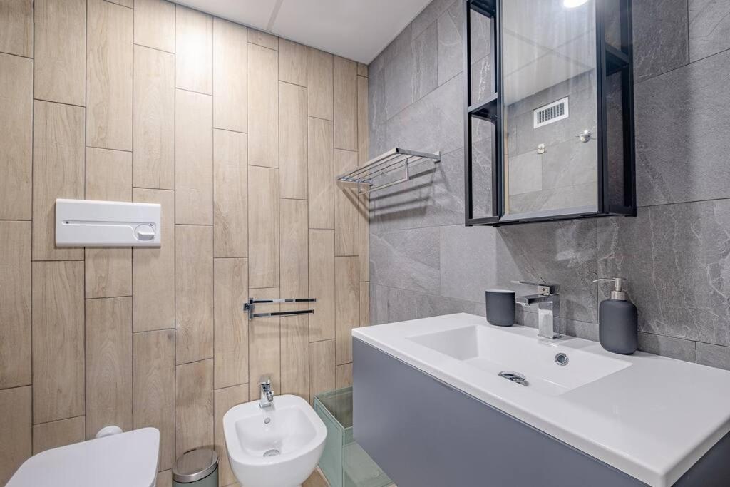 Modern Apartment At San Giovanni Ρώμη Εξωτερικό φωτογραφία